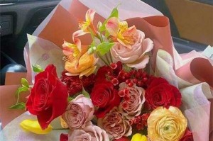 金婚送什么花合适？（15种送花方式，送出金婚幸福）